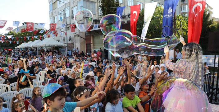 Mahalle şenlikleri tüm coşkusuyla devam ediyor