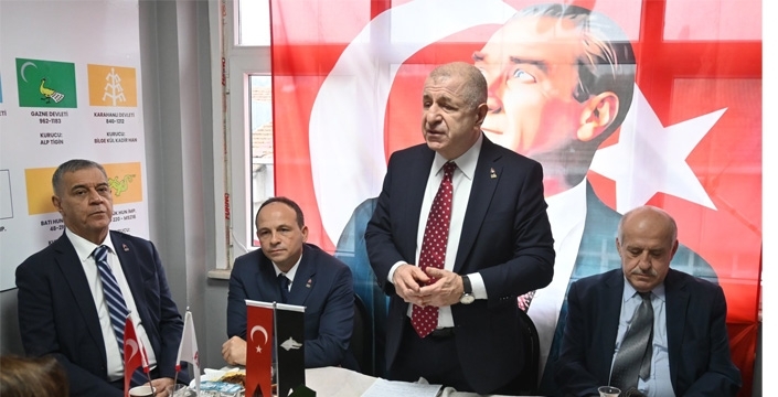 Prof. Dr. Ümit Özdağ, Eyüpsultan'da esnaf ziyareti yaptı